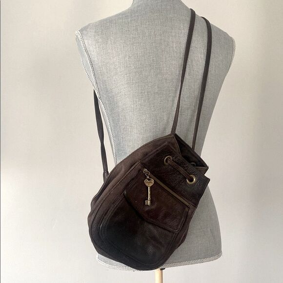 Vintage Fossil Dark Brown Leather Backpack Crossbody Bag Key Charm Boho Casual - Picture 2 of 15